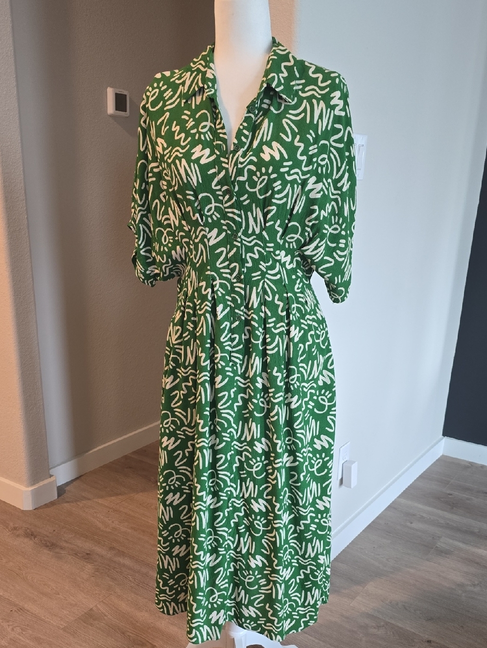 Zara Green and White Abstract Midi Shirt Dress